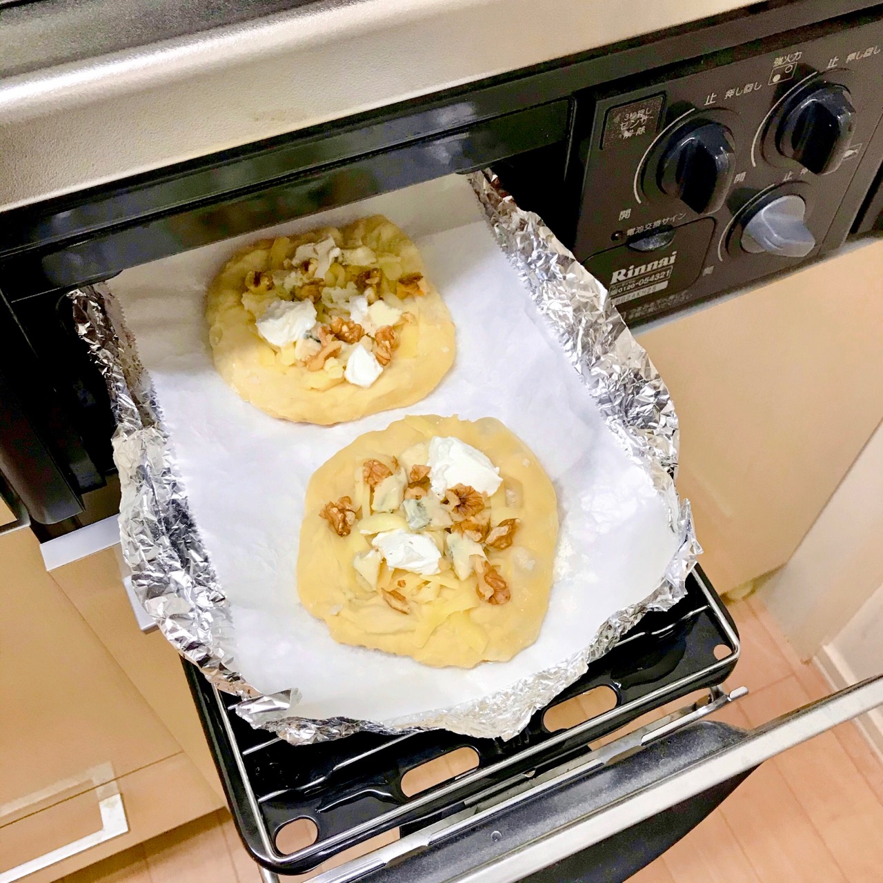 魚焼きグリルでお一人様ピッツァ！  EATPICK