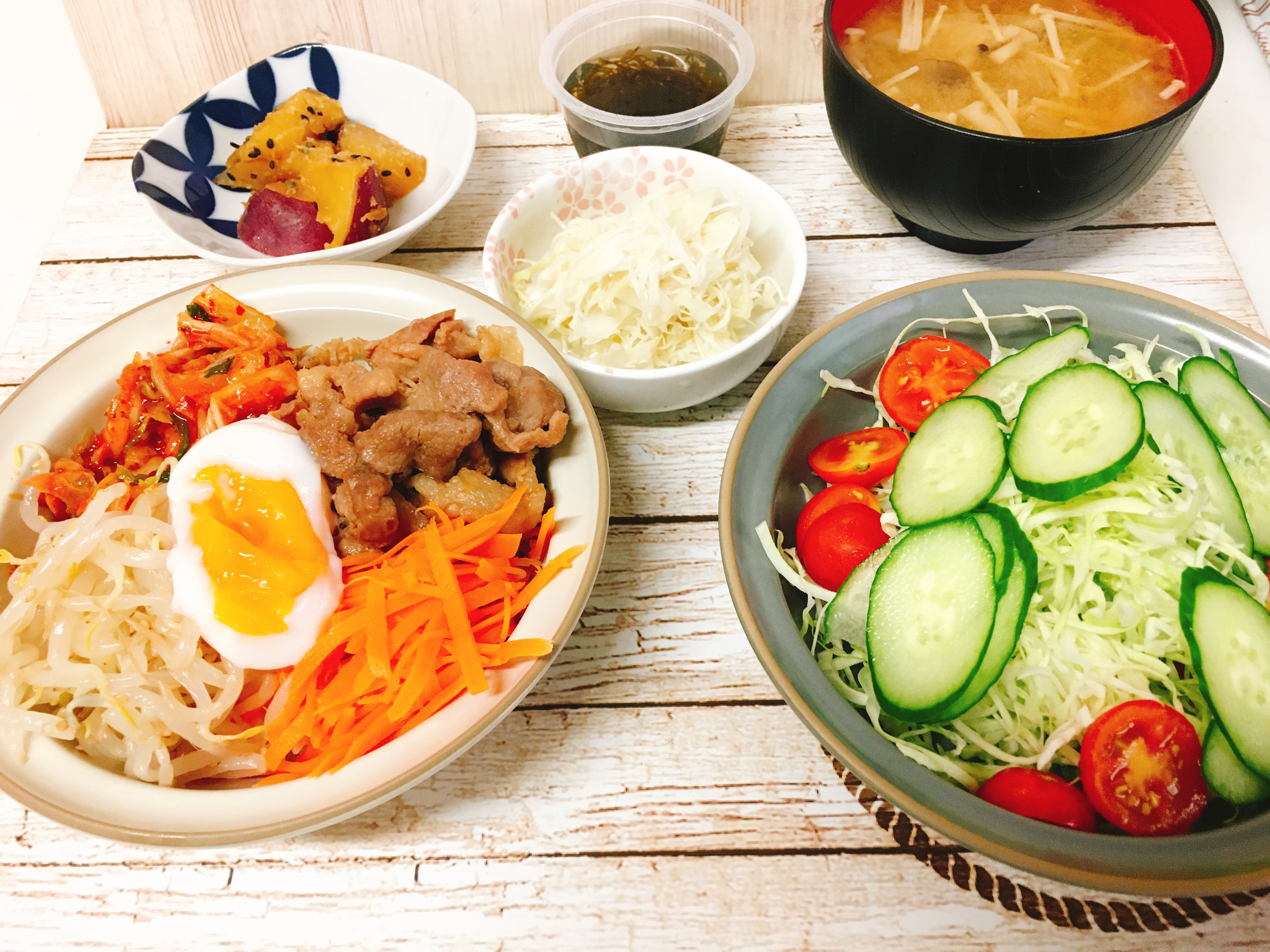 ビビンバ丼 スズメバチ の巣 Eatpick