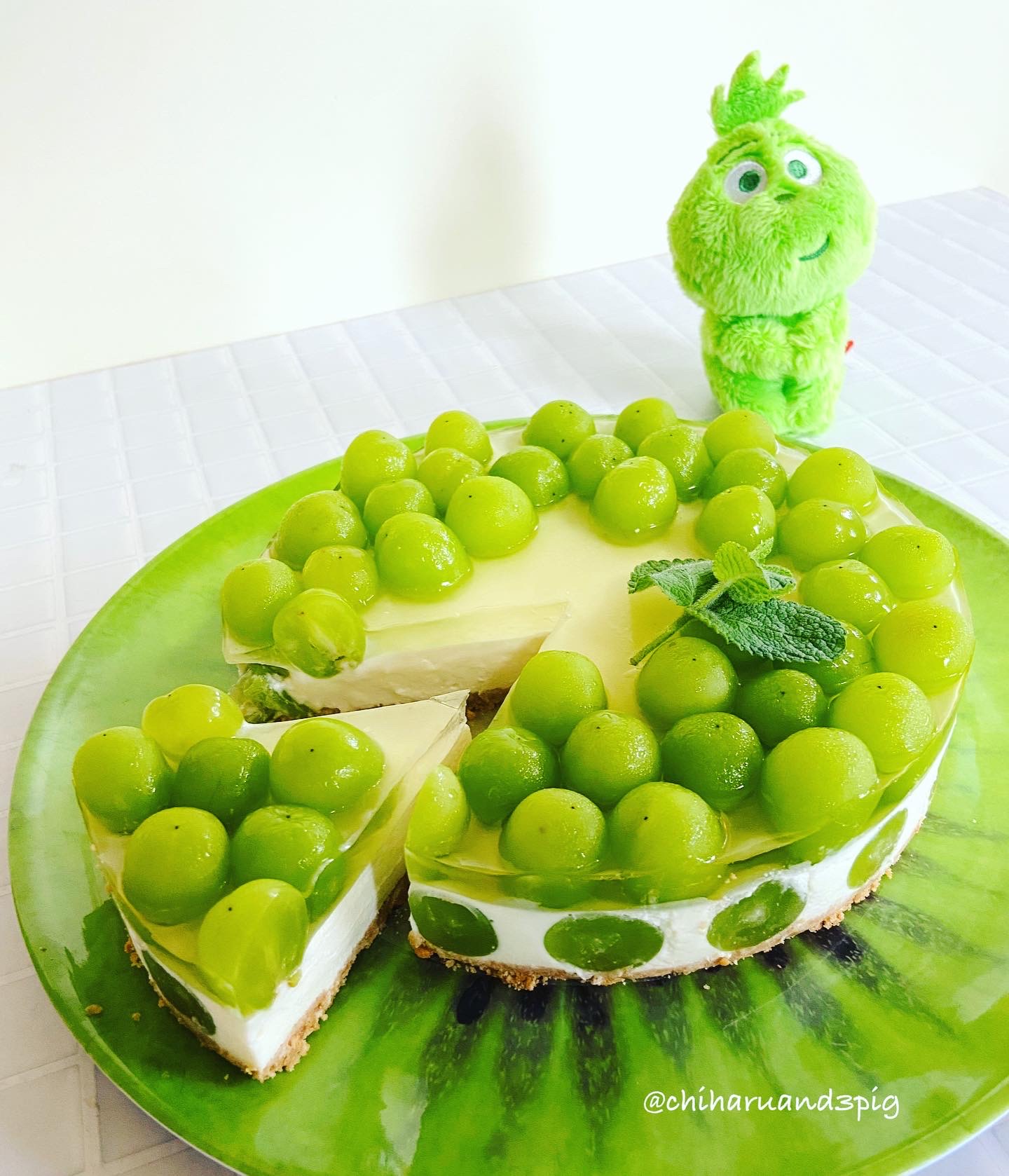 シャインマスカットでヨーグルトレアチーズケーキ Eatpick シャインマスカットでヨーグルトレアチーズケーキ Eatpick