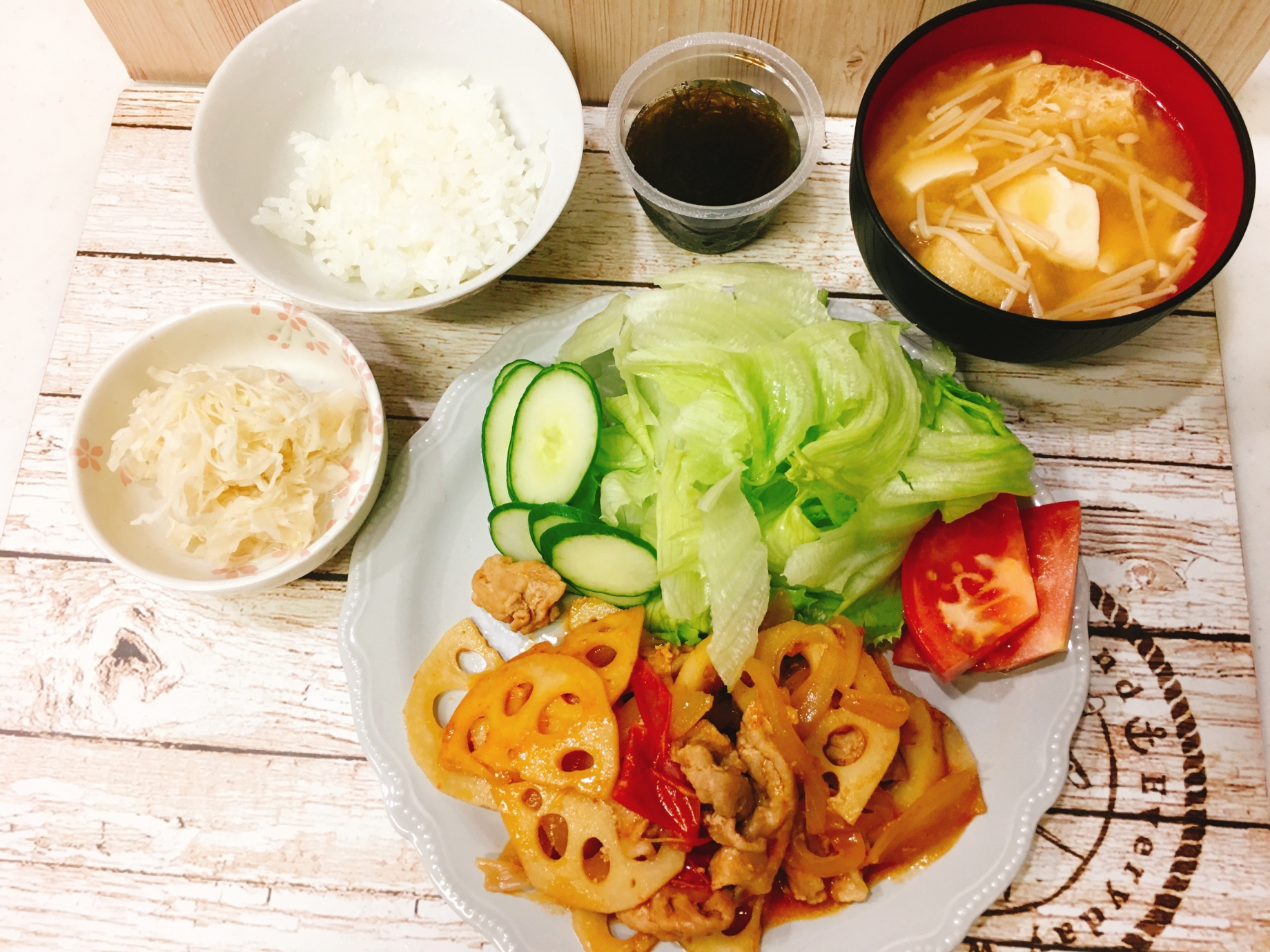 かんたん酢と醤油de豚肉 とれんこんのトマト 旨煮 Eatpick