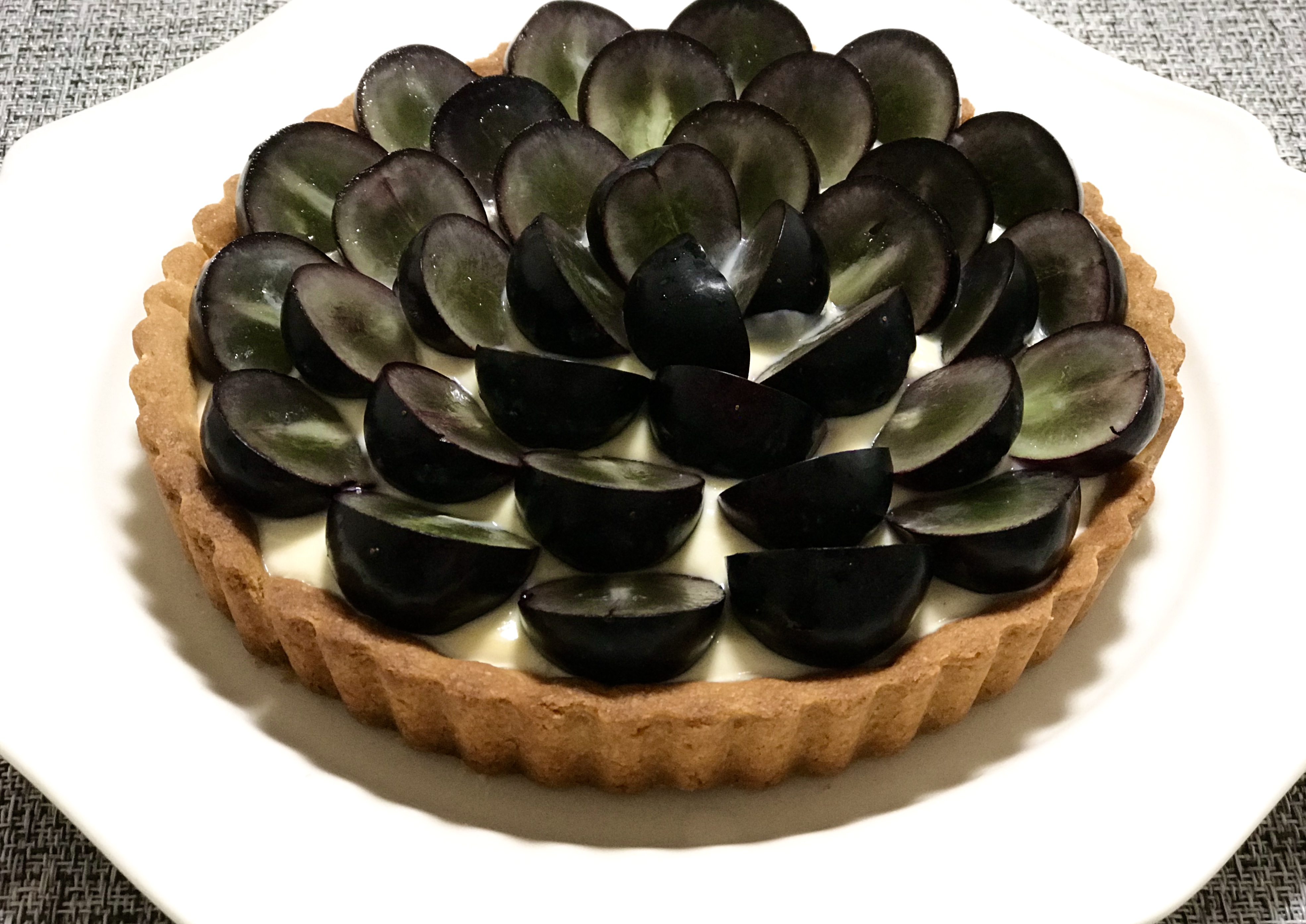 誕生日ケーキ ナガノパープルのタルト Eatpick