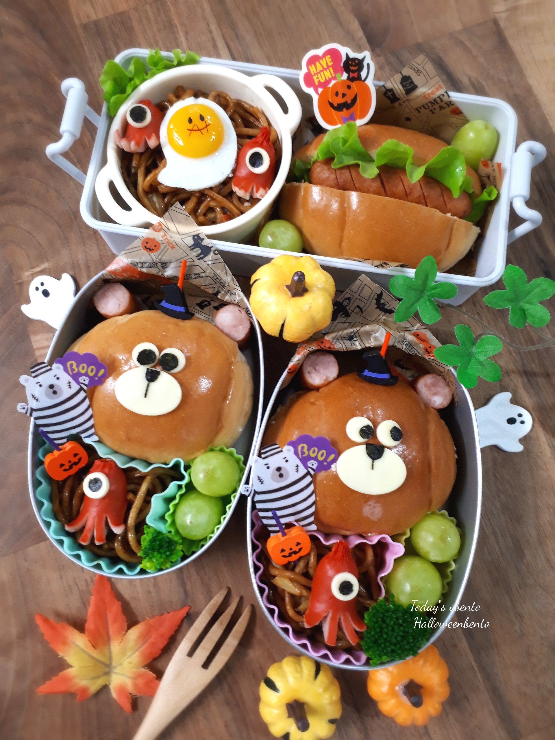 くまちゃんロールパンと焼きそばでハロウィン弁当 Eatpick