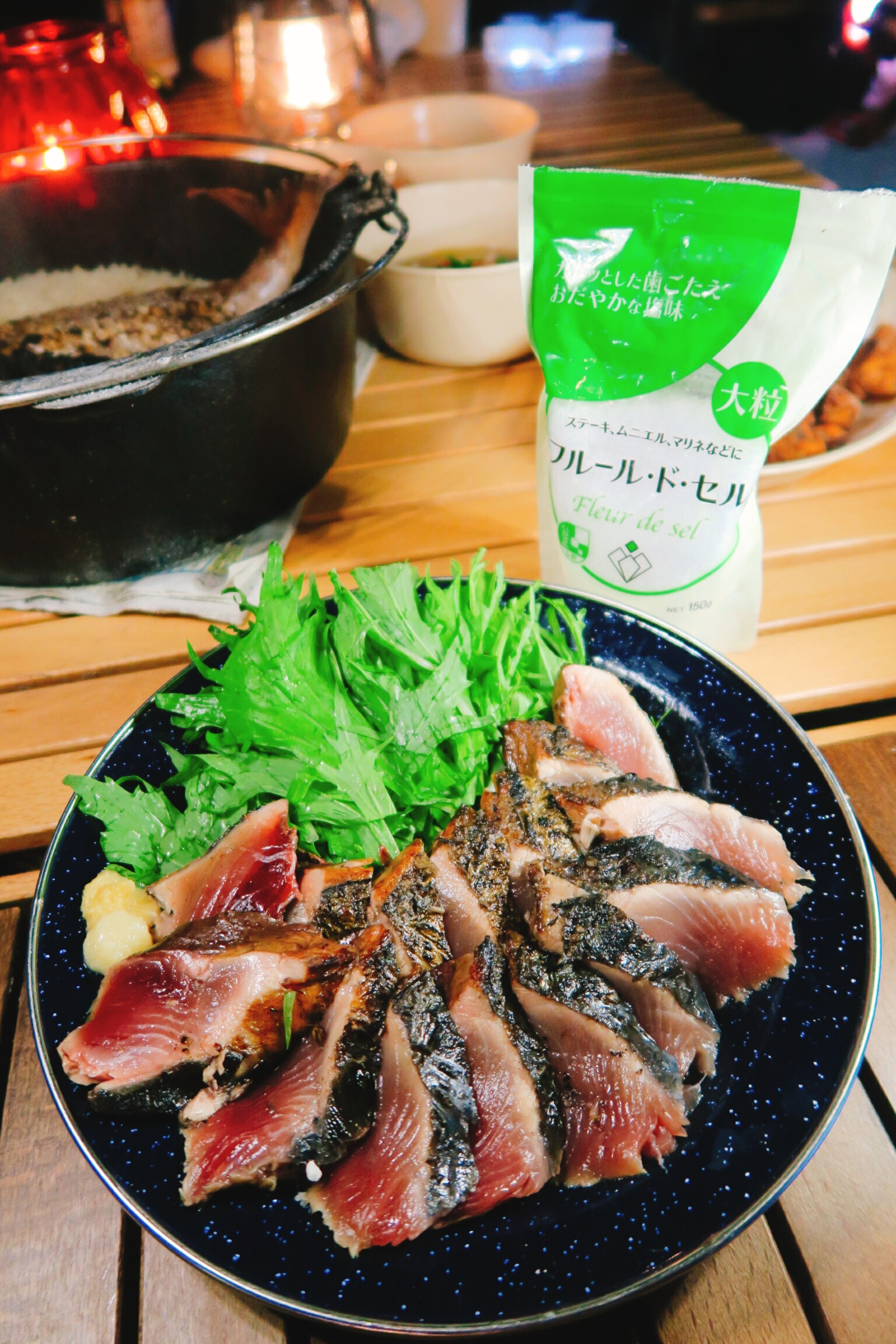さばいて藁焼きに 皮がサクサクな鰹のたたき Eatpick さばいて藁焼きに 皮がサクサクな鰹のたたき Eatpick