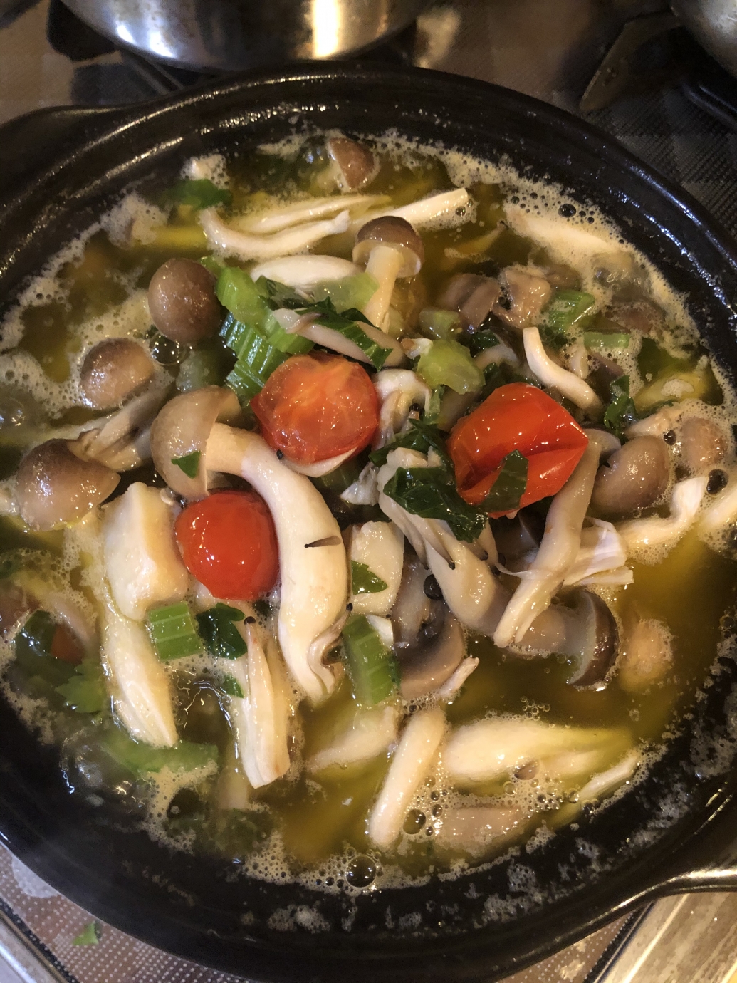 ミニ土鍋でアヒージョ Eatpick