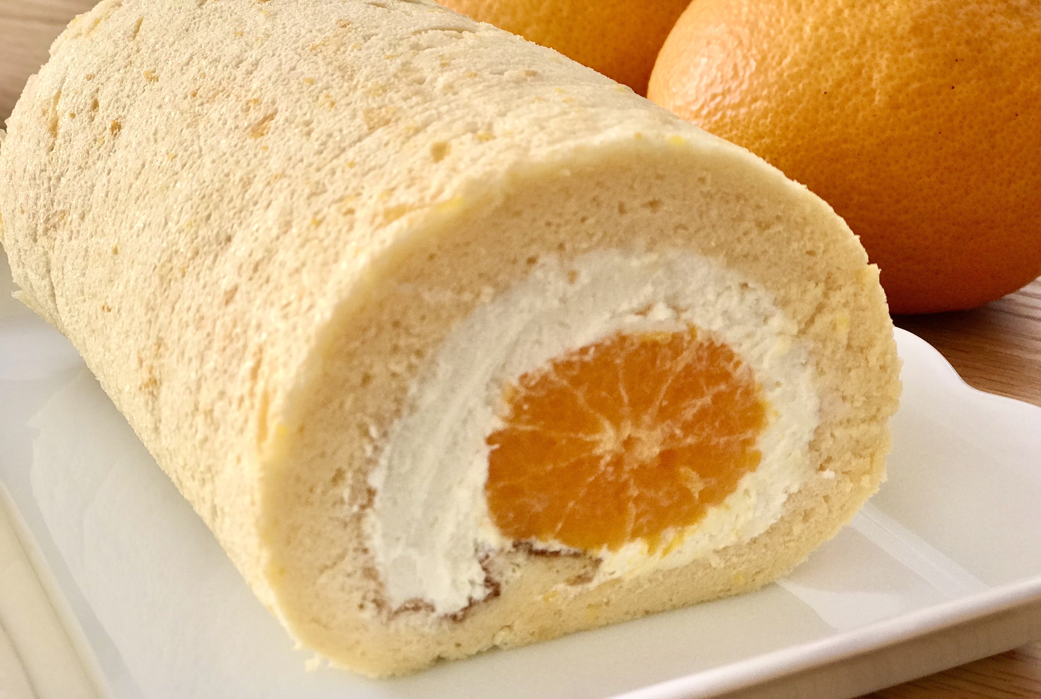 丸ごとみかんのロールケーキ とローソン風ロールケーキ Eatpick 丸ごとみかんのロールケーキ とローソン風ロールケーキ Eatpick
