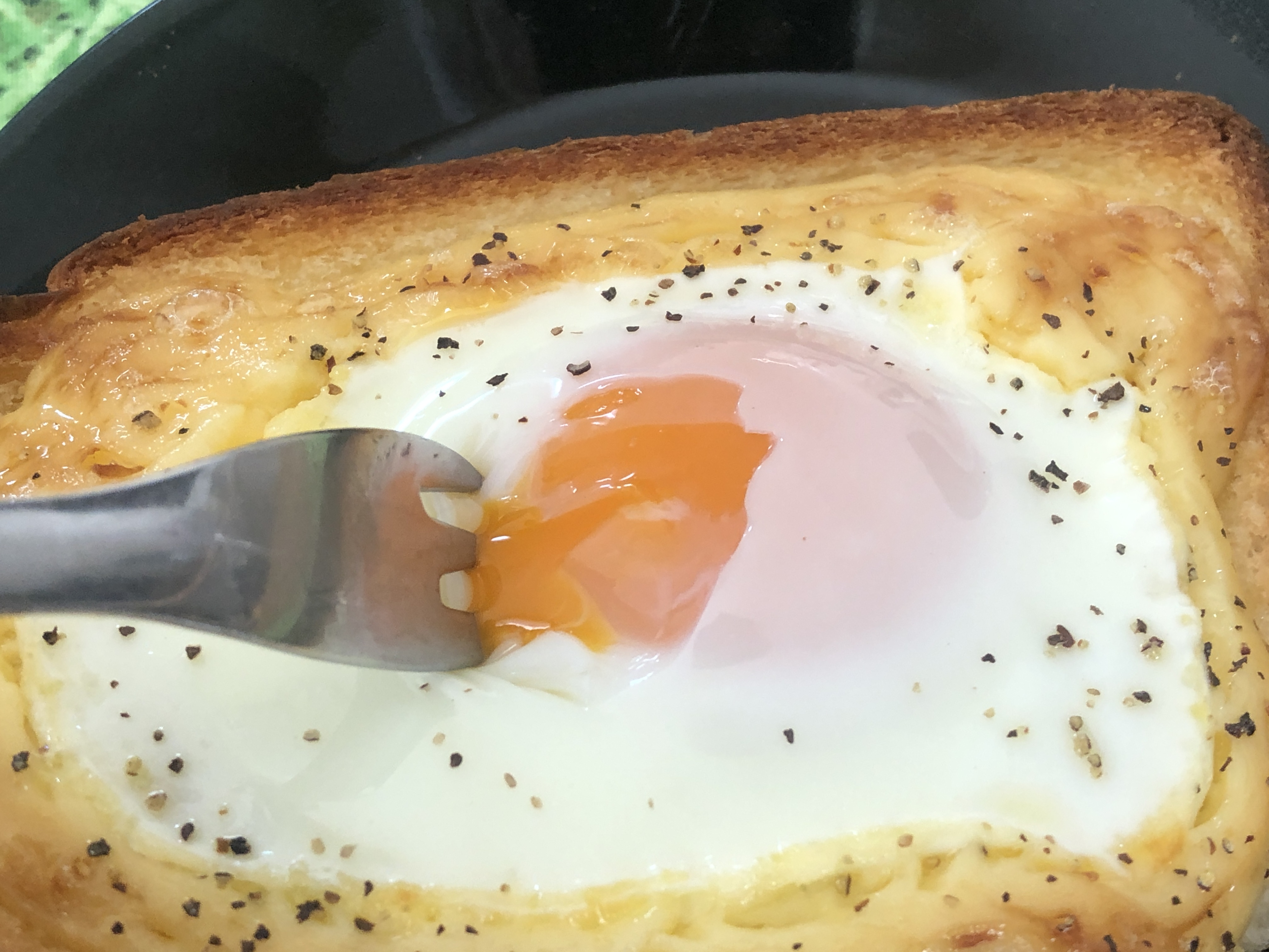オーブントースターbistroがうちに来たよ エッグトースト編 Eatpick