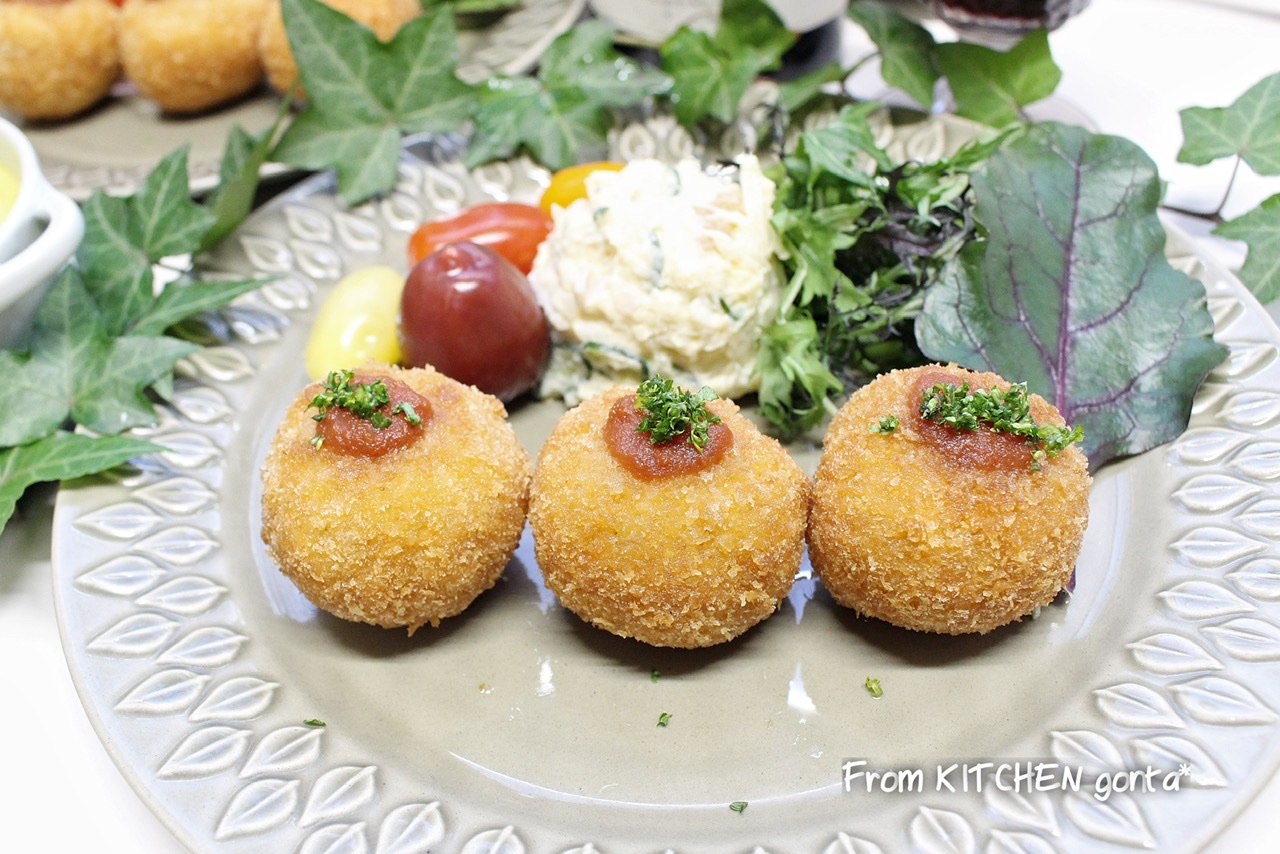 初挑戦 もち麦入りアランチーニ とポテトサラダdeワンプレートごはん Eatpick