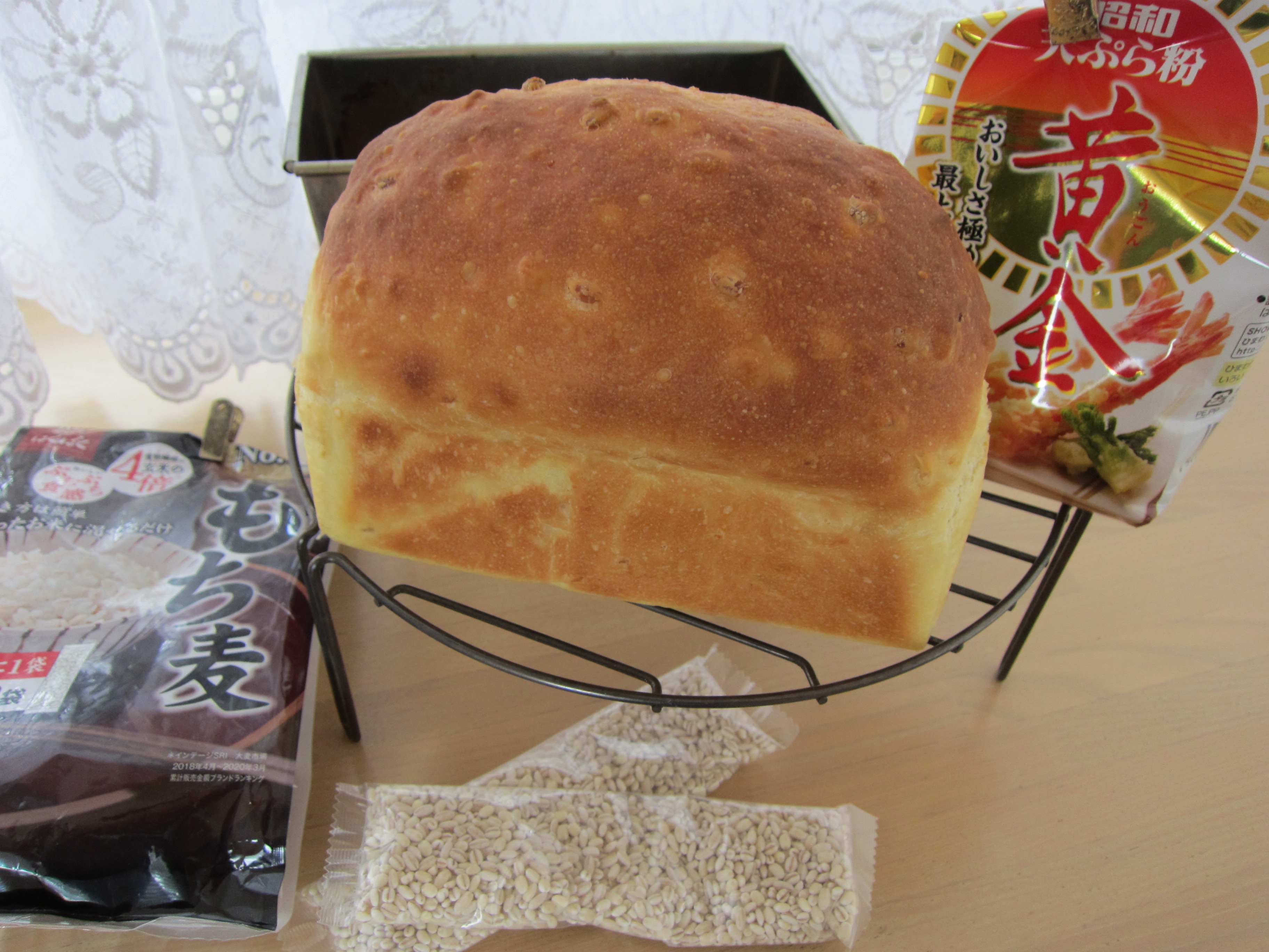 もち麦天ぷら粉ミニ食パンを焼きました Eatpick