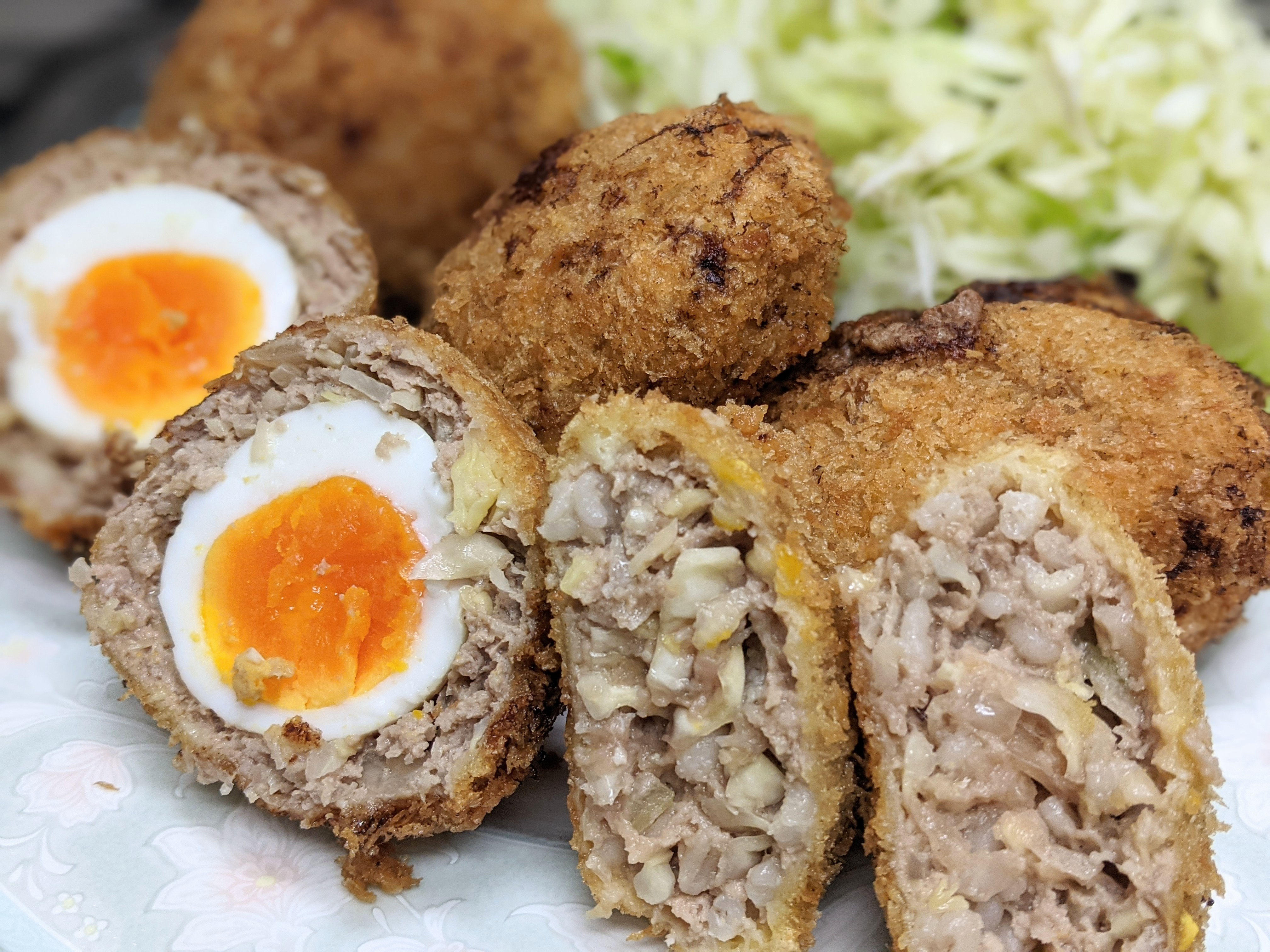 スコッチエッグともち麦入りメンチカツ Eatpick スコッチエッグともち麦入りメンチカツ Eatpick