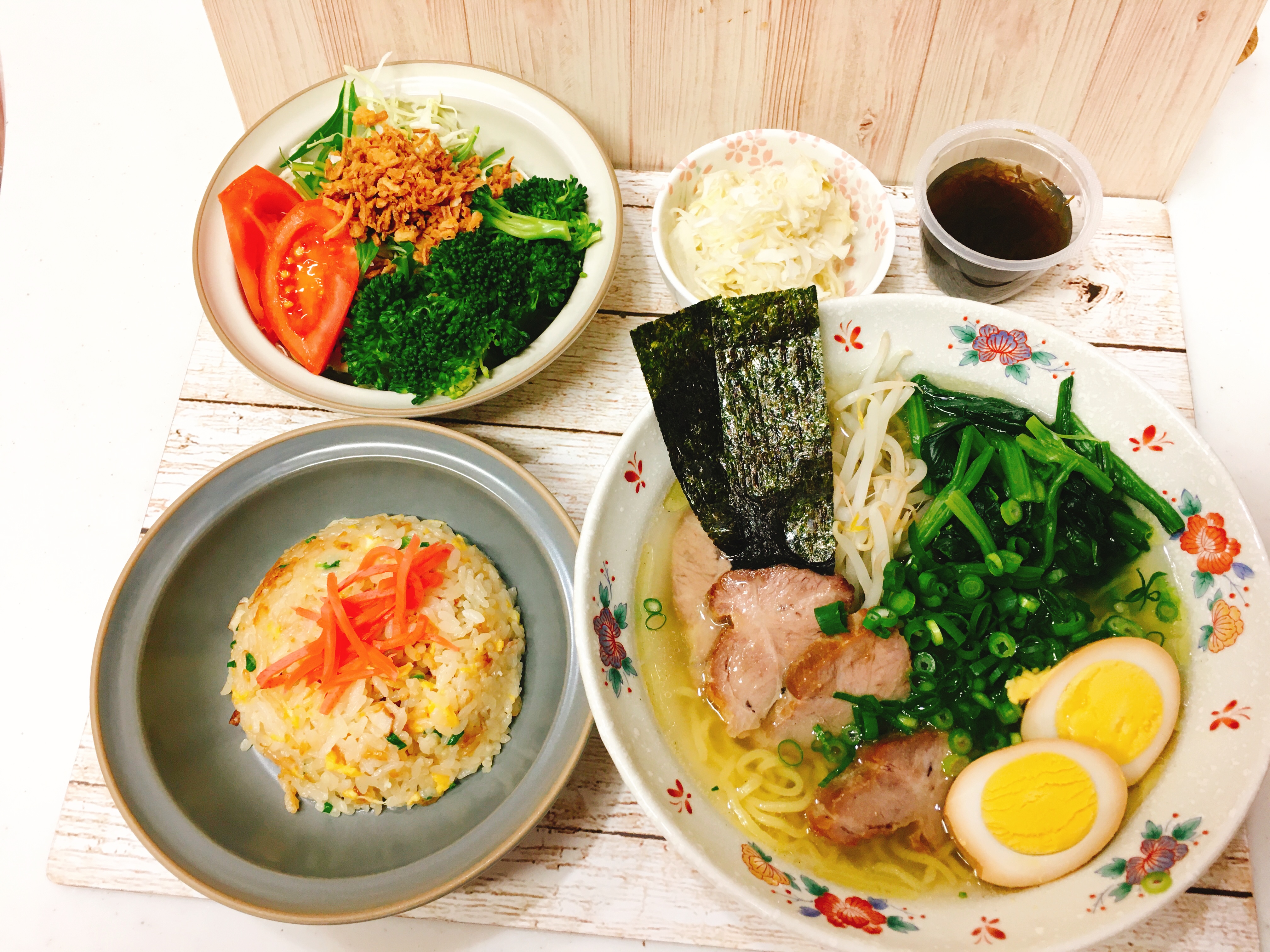 鶏ガラ塩ラーメン 炊飯器チャーハンセット Eatpick