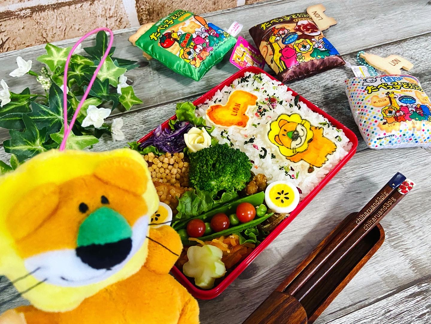 たべっこどうぶつ弁当 と 東京ばなな | EATPICK