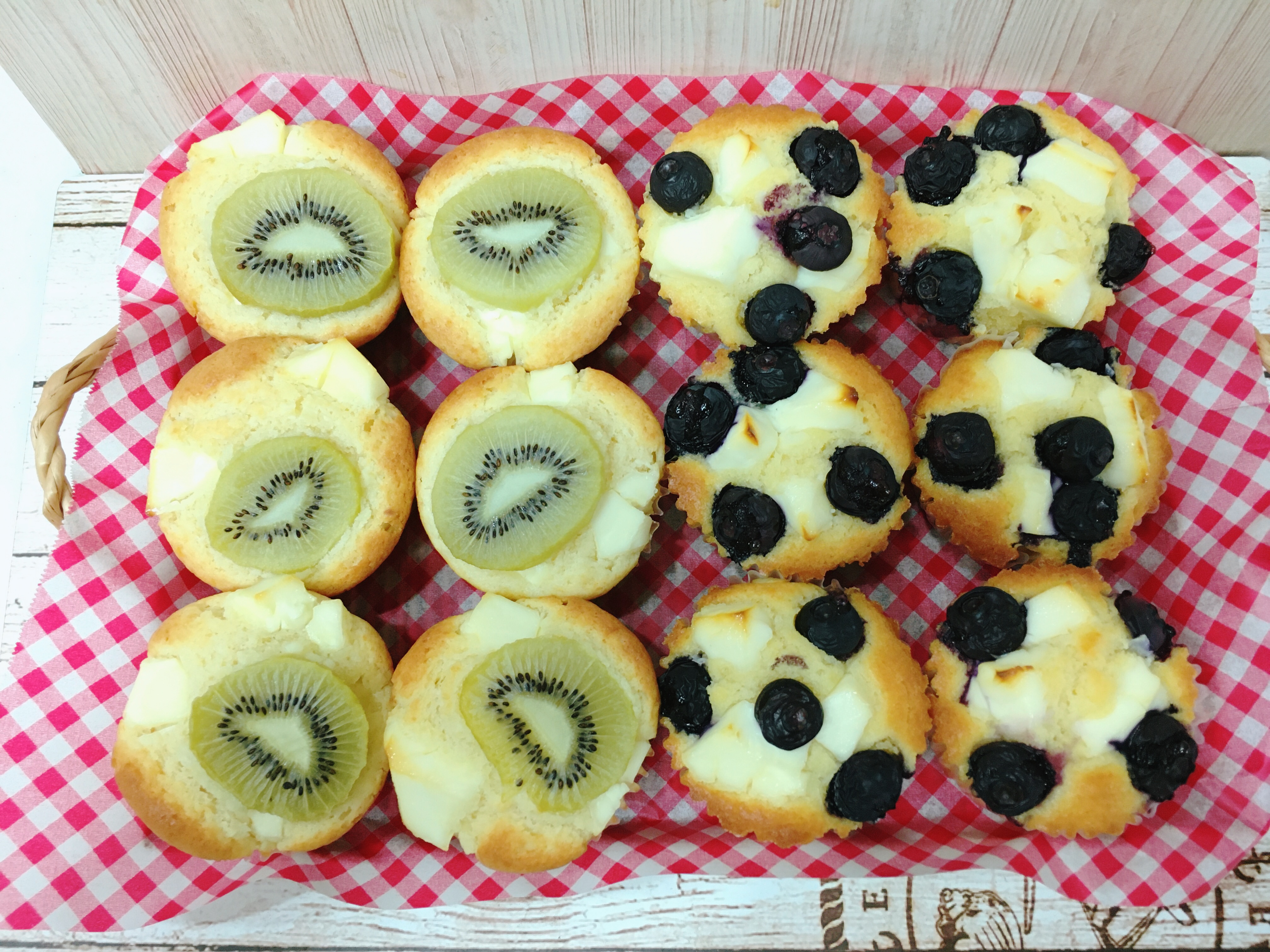 キウイ クリームチーズマフィン ブルーベリー クリームチーズマフィン Eatpick キウイ クリームチーズマフィン ブルーベリー クリームチーズマフィン Eatpick