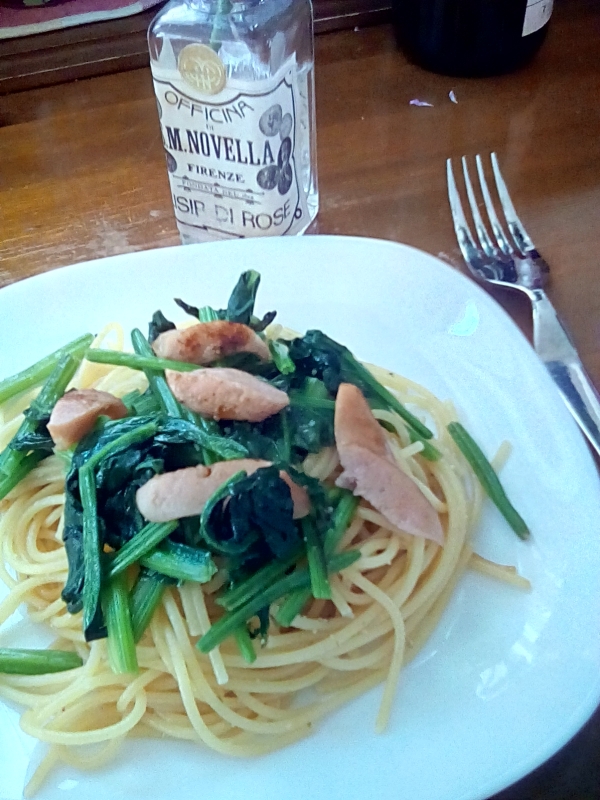 ほうれん草とソーセージのパスタ Eatpick ほうれん草とソーセージのパスタ Eatpick