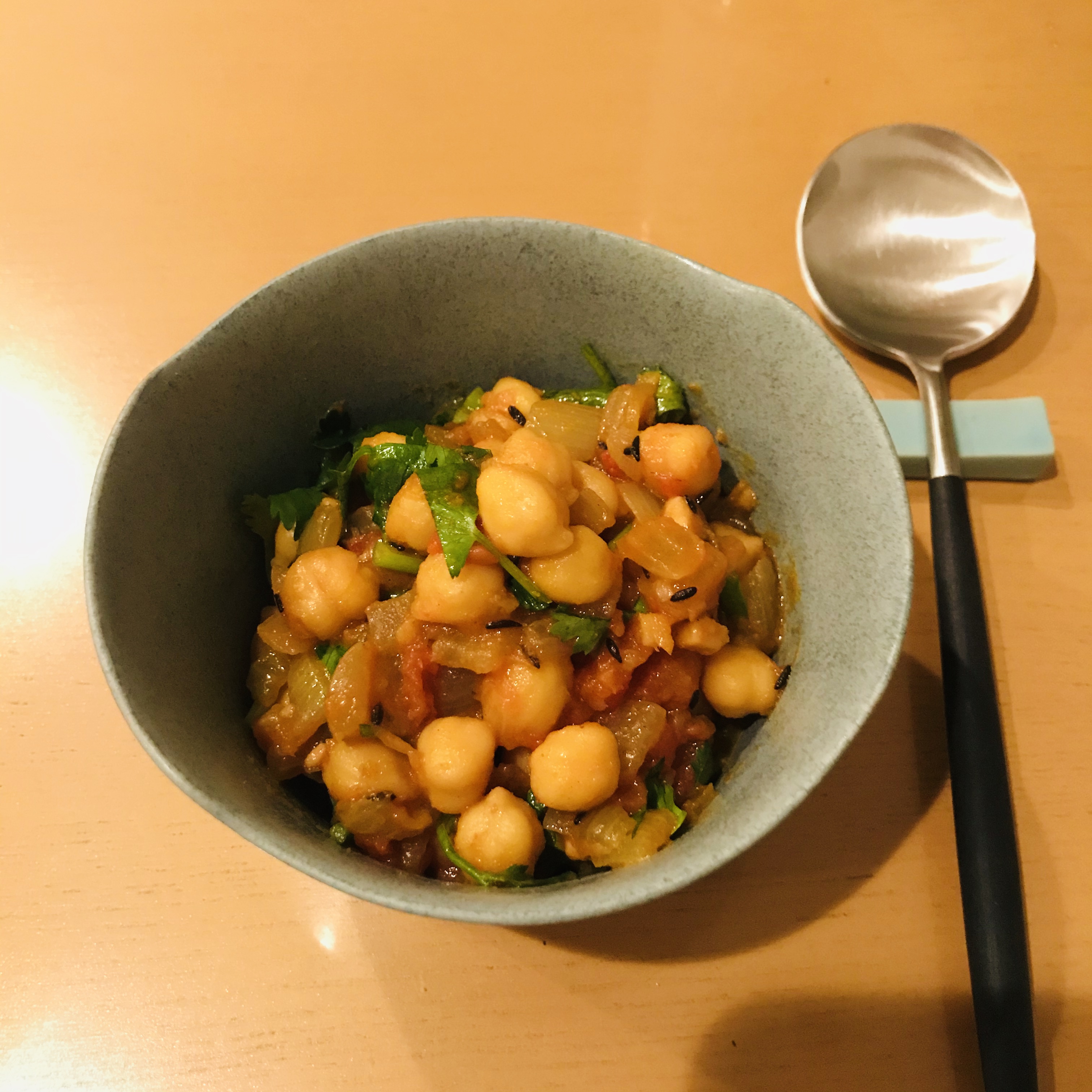 スパイス4つで本格ひよこ豆カレー Eatpick