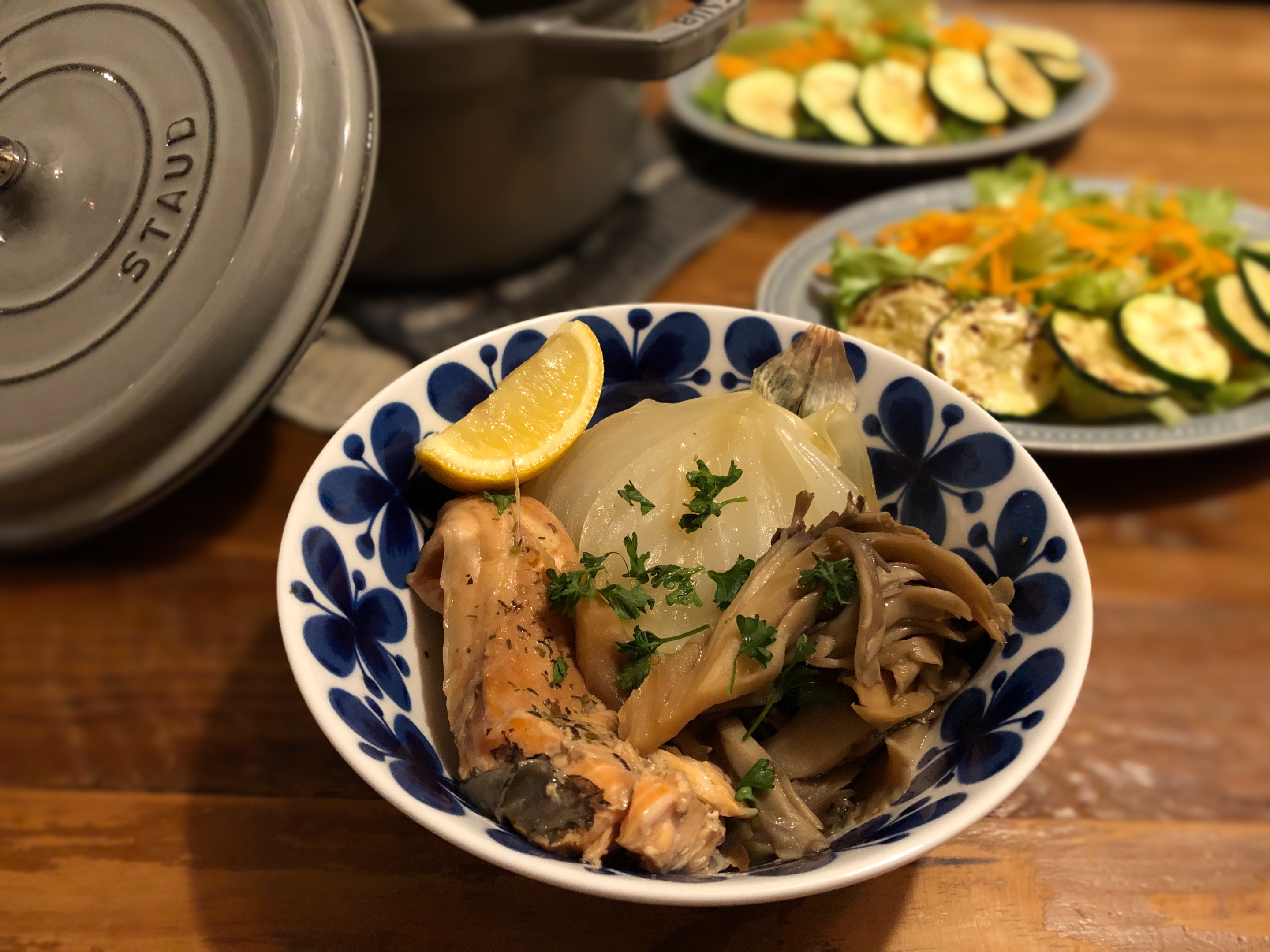 舞茸と鮭のローズマリー蒸し Eatpick 舞茸と鮭のローズマリー蒸し Eatpick