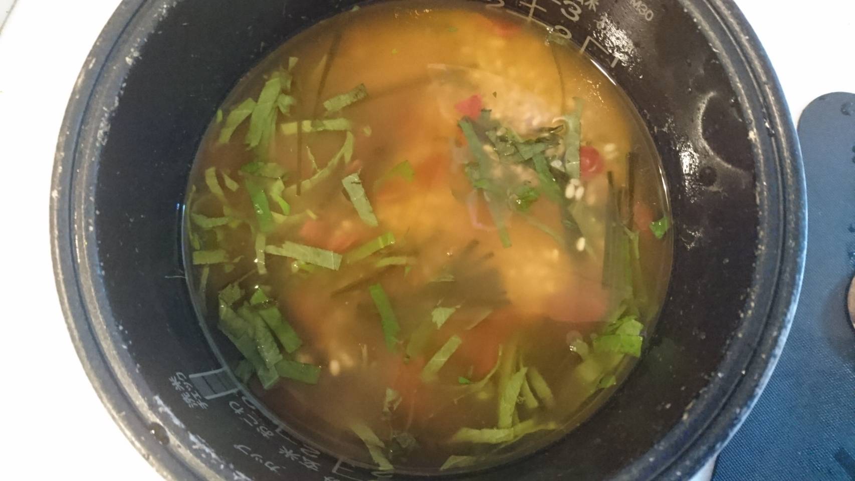 セブン風 もち麦もっちり梅昆布おにぎり Eatpick セブン風 もち麦もっちり梅昆布おにぎり Eatpick