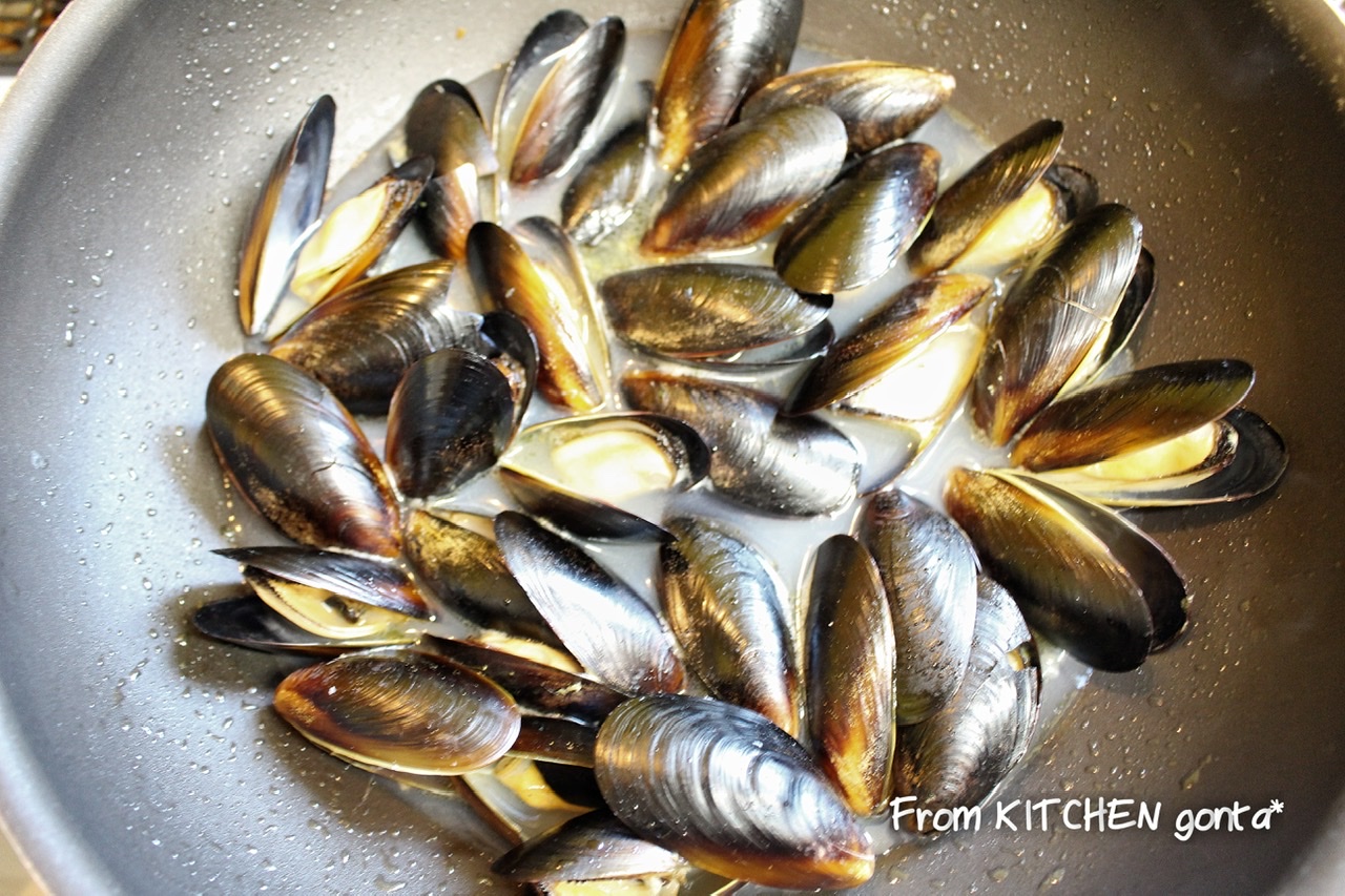 冷凍ムール貝で作る ボンゴレロッソ Eatpick