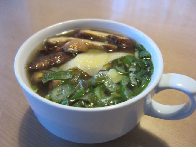 タケノコとシイタケの簡単スープ Eatpick